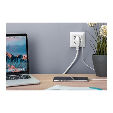 Gniazdo bezpieczeństwa do montażu podtynkowego z 2 portami USB | DA-70613 Gniazdo bezpieczeństwa do montażu podtynkowego z 2 portami USB | DA-70613