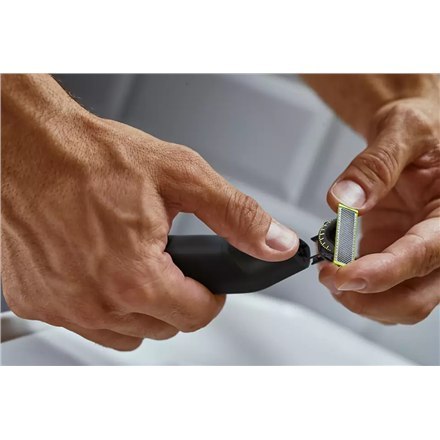 Golarka Philips OneBlade Pro do twarzy i ciała QP6541/15 Czas działania (maks.) 90 min, na mokro i na sucho, litowo-jonowy, czar Golarka Philips OneBlade Pro do twarzy i ciała QP6541/15 Czas działania (maks.) 90 min, na mokro i na sucho, litowo-jonowy, czar