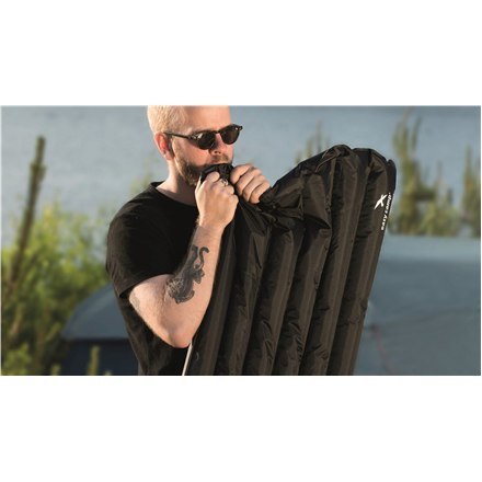 Mata Easy Camp Hexa, czarna Easy Camp | Maty do spania Mata Easy Camp Hexa, czarna Easy Camp | Maty do spania