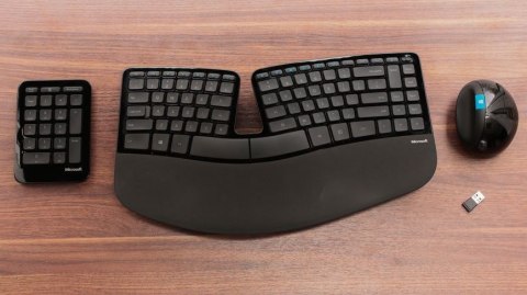 Microsoft | Keyboard and mouse | Sculpt Ergonomic Desktop | Standard | Wireless | Mouse included | RU | Black | USB | Numeric Microsoft | Keyboard and mouse | Sculpt Ergonomic Desktop | Standard | Wireless | Mouse included | RU | Black | USB | Numeric