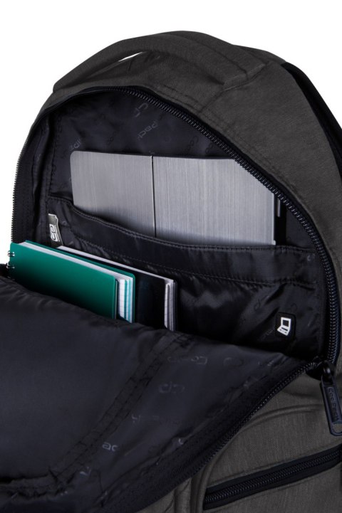 COOLPACK - BREAK - PLECAK MŁODZIEŻOWY - SNOW BLACK COOLPACK - BREAK - PLECAK MŁODZIEŻOWY - SNOW BLACK