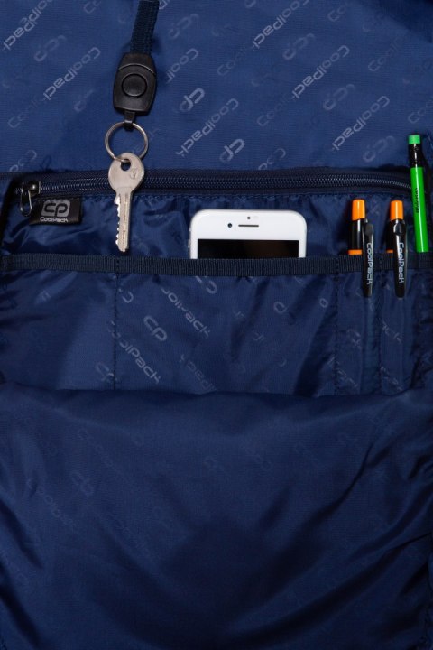 COOLPACK - DART - PLECAK MŁODZIEŻOWY - HEARTS GRAFFITI * COOLPACK - DART - PLECAK MŁODZIEŻOWY - HEARTS GRAFFITI *