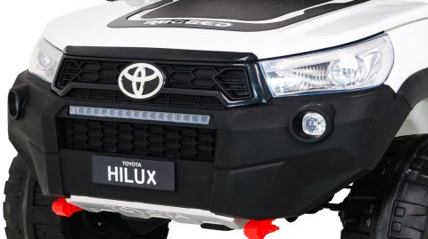 Pojazd Toyota Hilux Biała