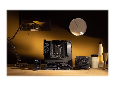 MSI | MEG X670E GODLIKE | Rodzina procesorów AMD | Gniazdo procesora AM5 | DDR5 DIMM | Gniazda pamięci 4 | Obsługiwane interfejs MSI | MEG X670E GODLIKE | Rodzina procesorów AMD | Gniazdo procesora AM5 | DDR5 DIMM | Gniazda pamięci 4 | Obsługiwane interfejs