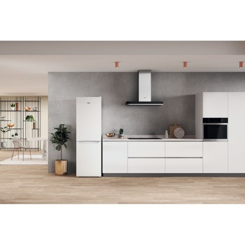 Lodówka Whirlpool | W7X 83A W | Klasa efektywności energetycznej D | Wolnostojąca | Kombi | Wysokość 191,2 cm | System No Frost Lodówka Whirlpool | W7X 83A W | Klasa efektywności energetycznej D | Wolnostojąca | Kombi | Wysokość 191,2 cm | System No Frost
